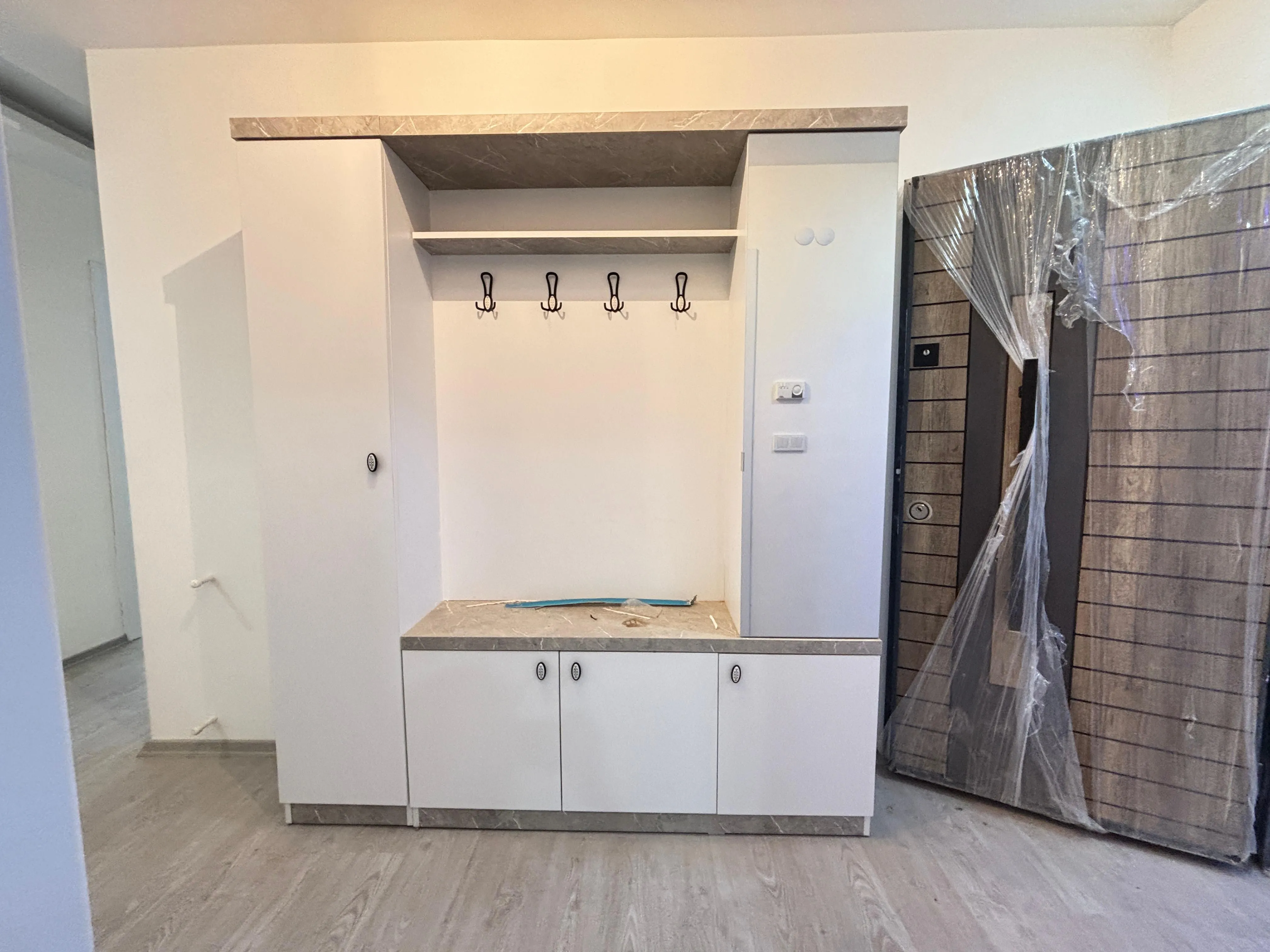 Ürkmez'de Ayrı Mutfak 130 M² 3+1 Asansörlü Satılık Daire